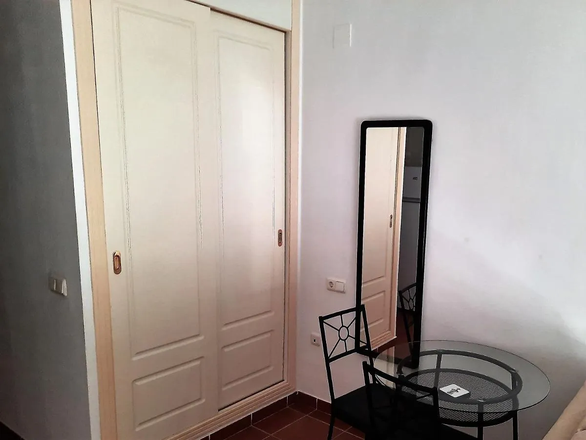 Estudio Regency 알카이데사 0*,